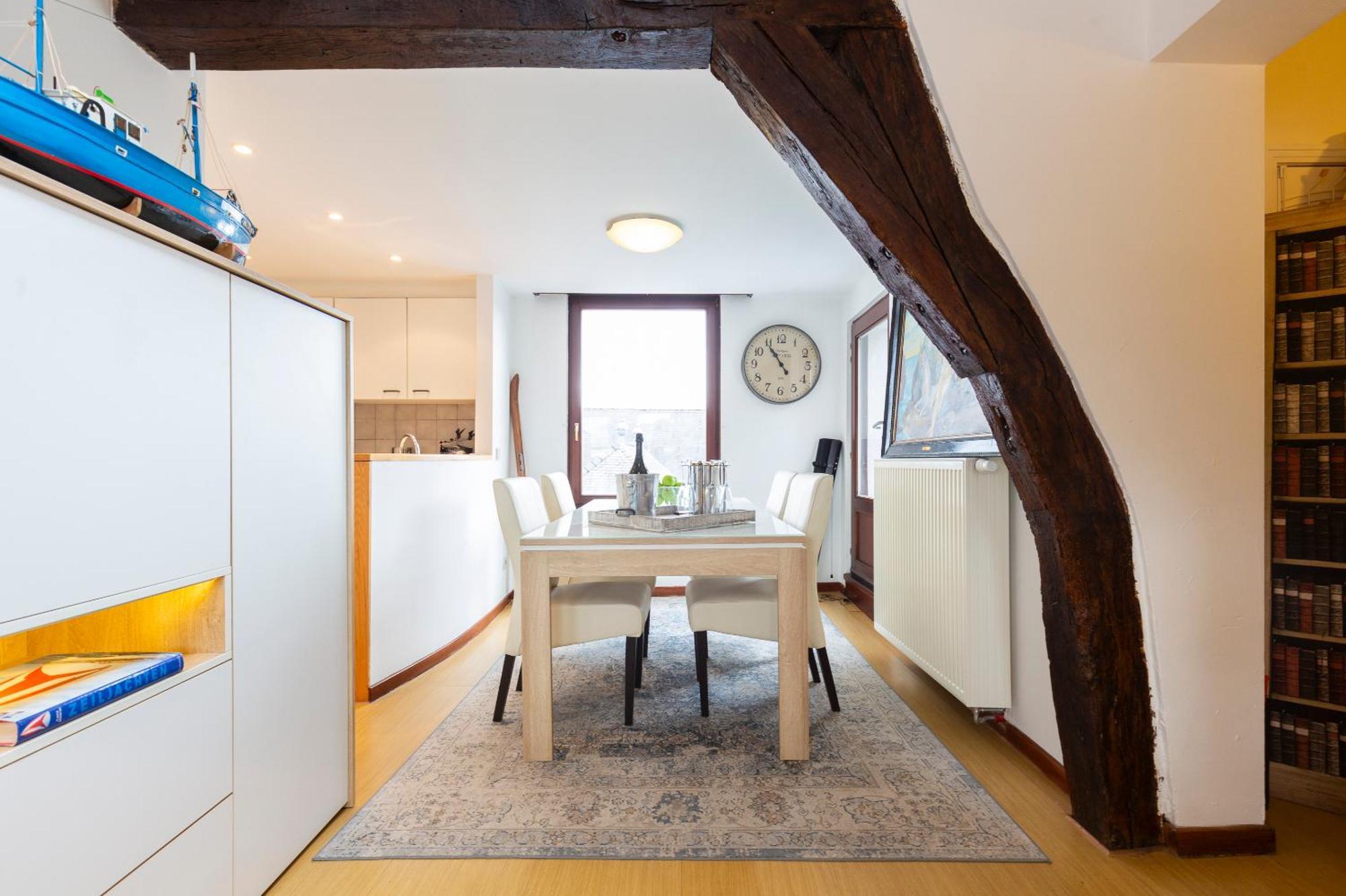B&B Art And Sleep Antwerpen Bagian luar foto