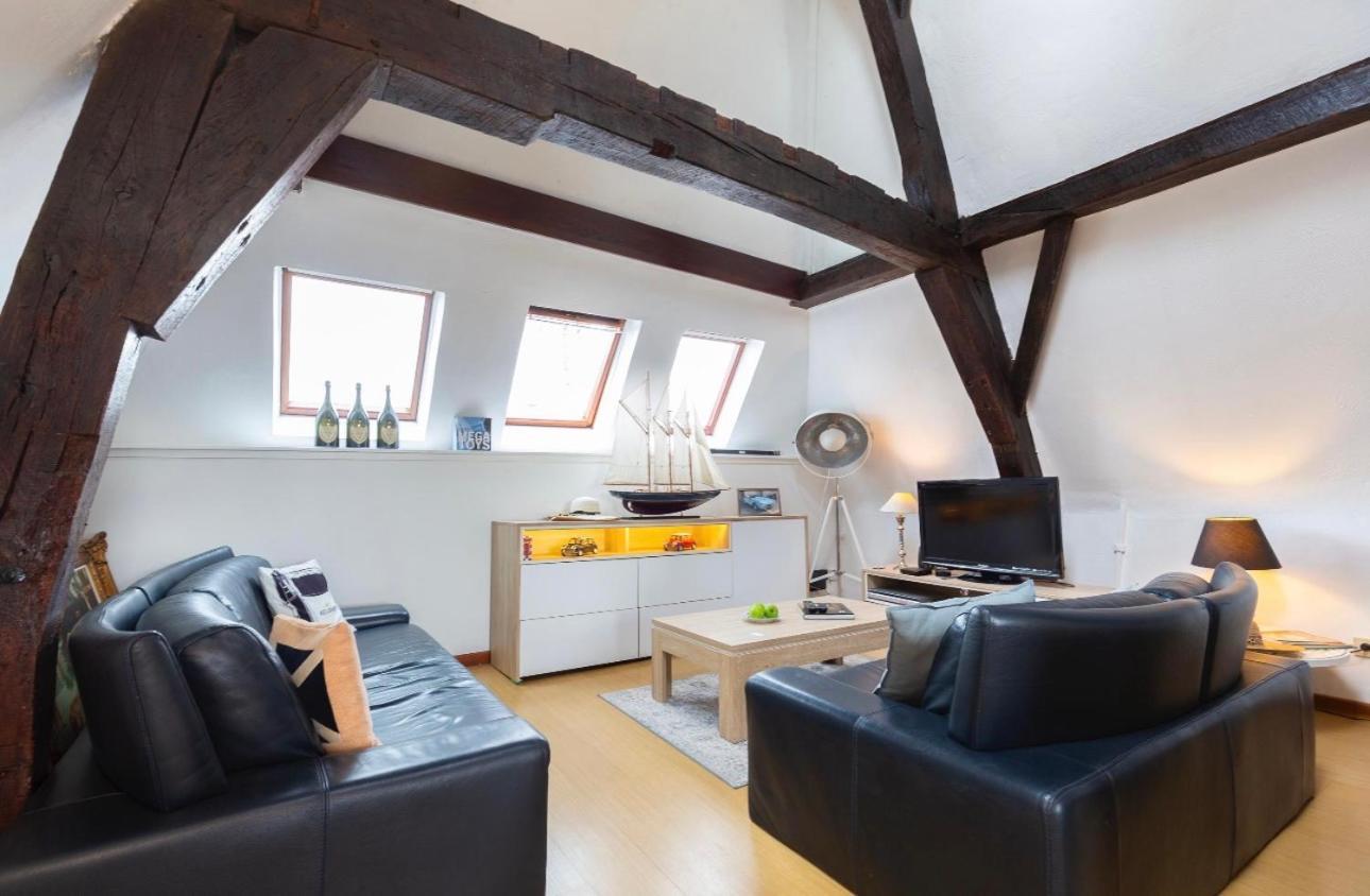 B&B Art And Sleep Antwerpen Bagian luar foto